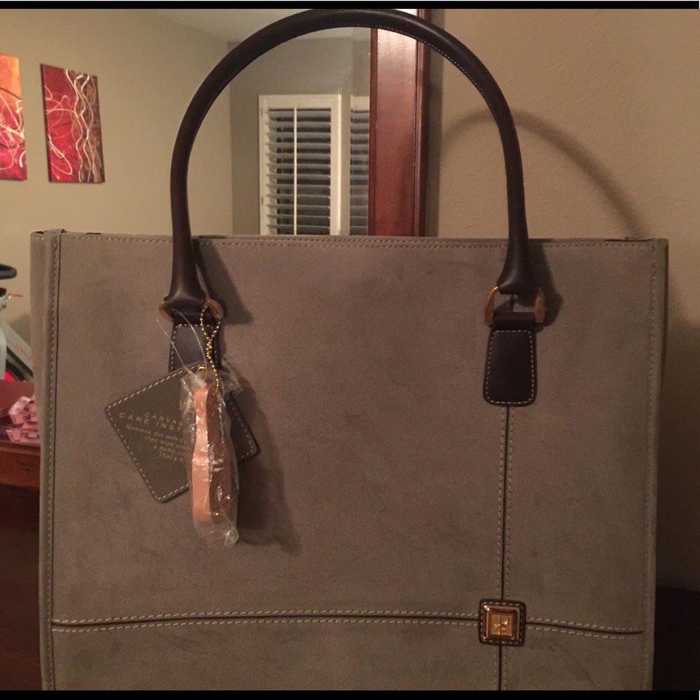 New DVF Tote Olive Gray Green Color